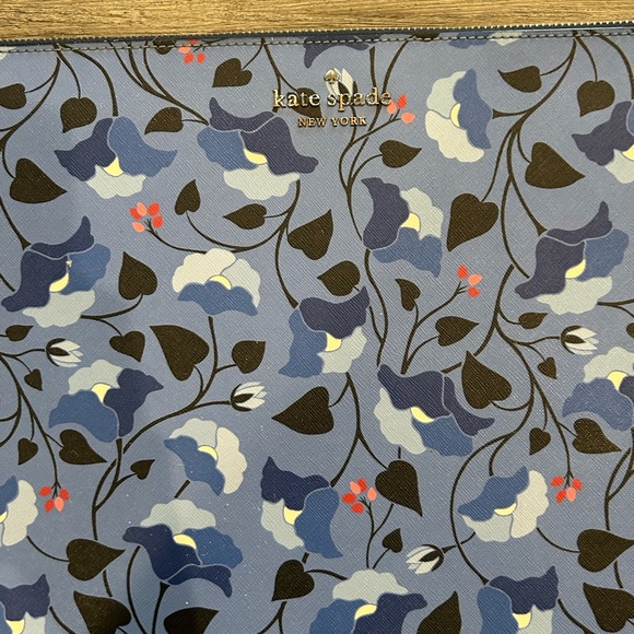 Kate Spade Blue and Black Floral Laptop Case - Picture 2 of 6
